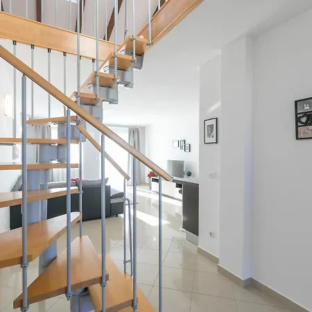 Apartament Tessa *